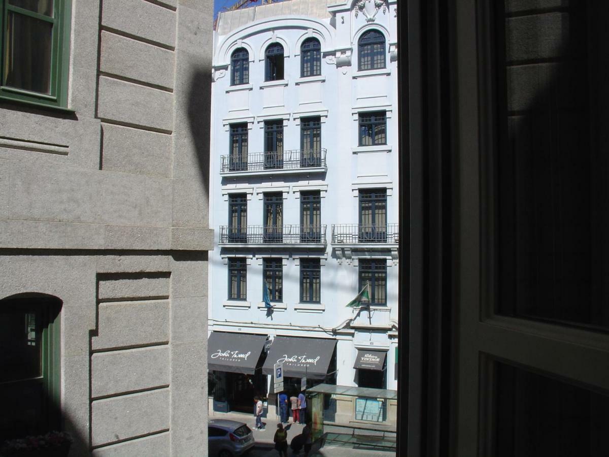 Downtown Historical Apartment Порту Экстерьер фото